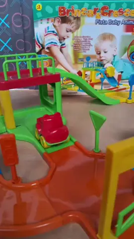 Pista De Carrinhos De Corrida Brinquedo Infantil C/ Caixa Cor Colorido#quebracabeça #brinquedoeducativo #brinquedo #jogos #gamer #pcgamer