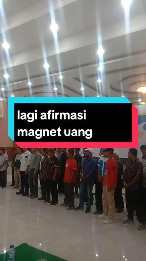 lagu afirmasi uang berlimpah semesta mendukung penuh keajaiban #lowofattraction #laguafirmasipositif #magnetuang #magnetrezeki #rezekiberlimpah #afirmasiuang #fyp