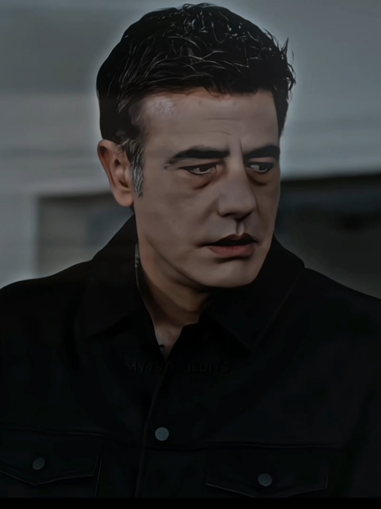 Güven Aydin the man could always sacrifice himself to safe his wife and son 🔥💙  #güvenaydın #tayançayaydın  #yabani #yabaniedit #yabanidizi #yabanidiziedit #dizi #diziland #drama #series #turkish #turkishdizi #turkishseries #turkishdramas #turkishdramaseries #kesfet #kesfetteyiz #fy #viral #foryou #edit #edits #güvnes #güvyam #güvnesyam #guvnes #doltay #halsim 