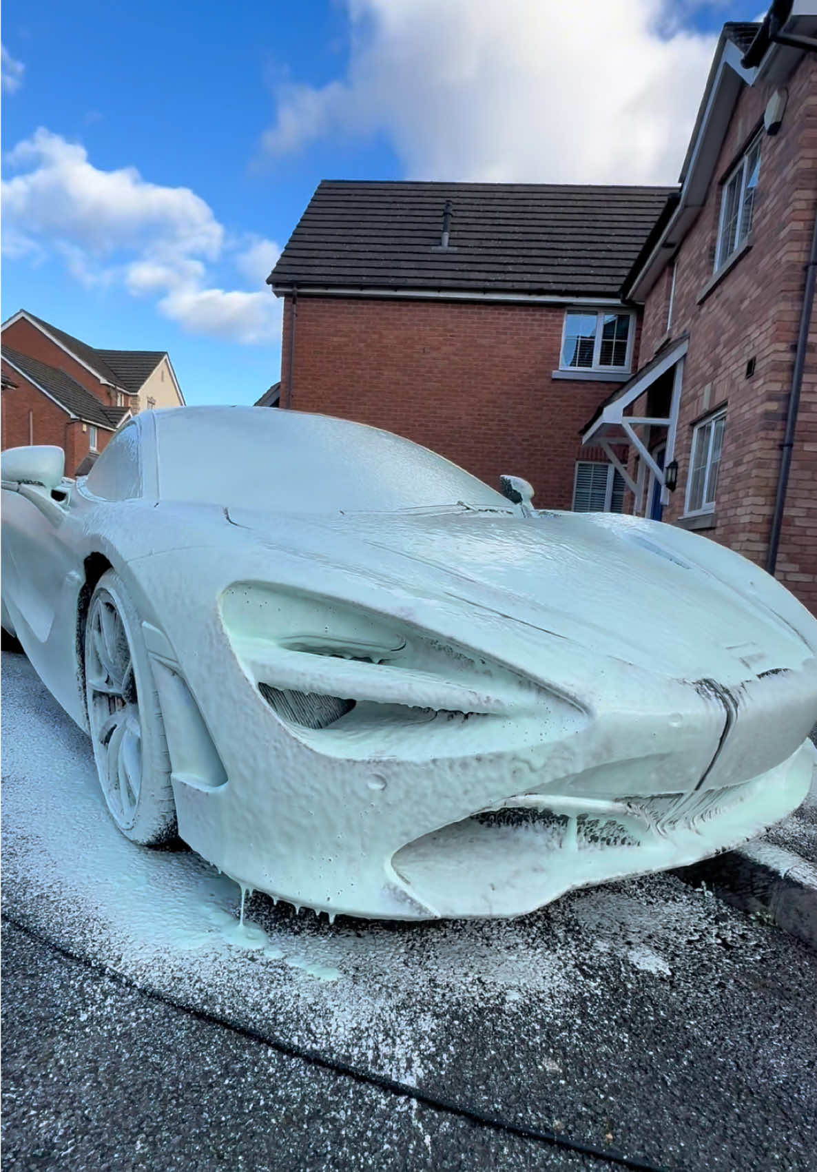 How do you clean your McLaren? 🔥 #detailing #mclaren #satisfying #CleanTok #100k #grow #POV 