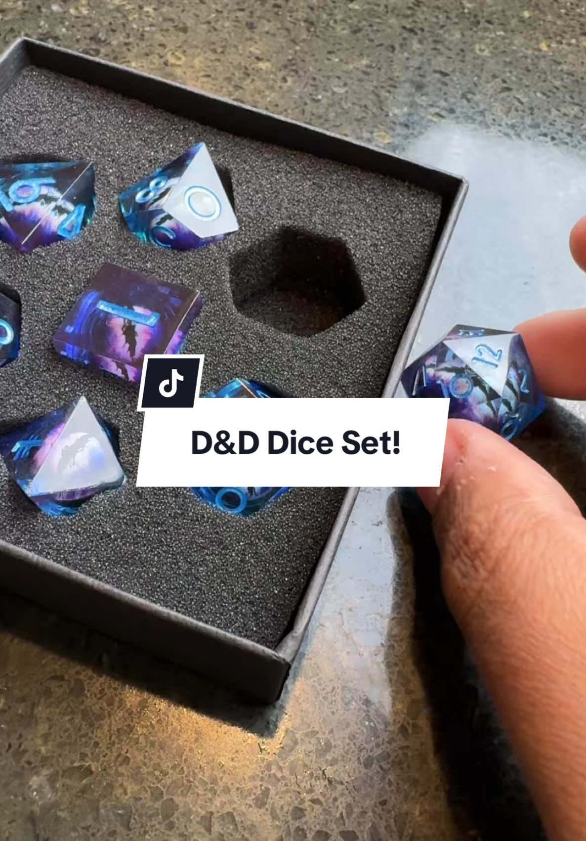 D&D Fans are gonna LOVE this dice set! #dungeonsanddragons #dndtiktok #blackfridayearlydeals #tiktokshopblackfriday #spotlightfinds #blackfridaydeals 