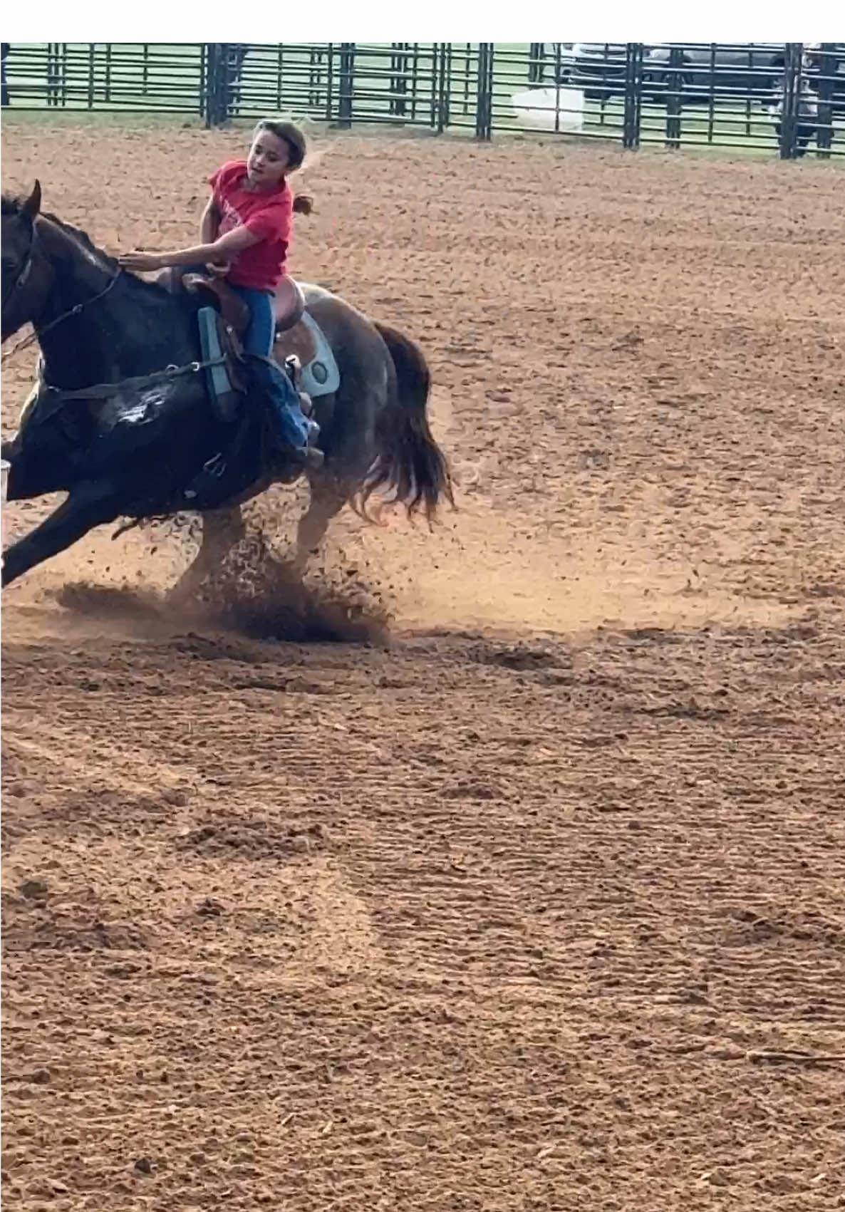 🤪🤪 #fyp #foryoupageofficial #rodeo #barrelracer #barrelracingtok #louisianaliving #horses #cowgirls #barrelhorsesoftiktok #barrelracing #barrelhorses #foryoupage #foryou #paysliemartine 