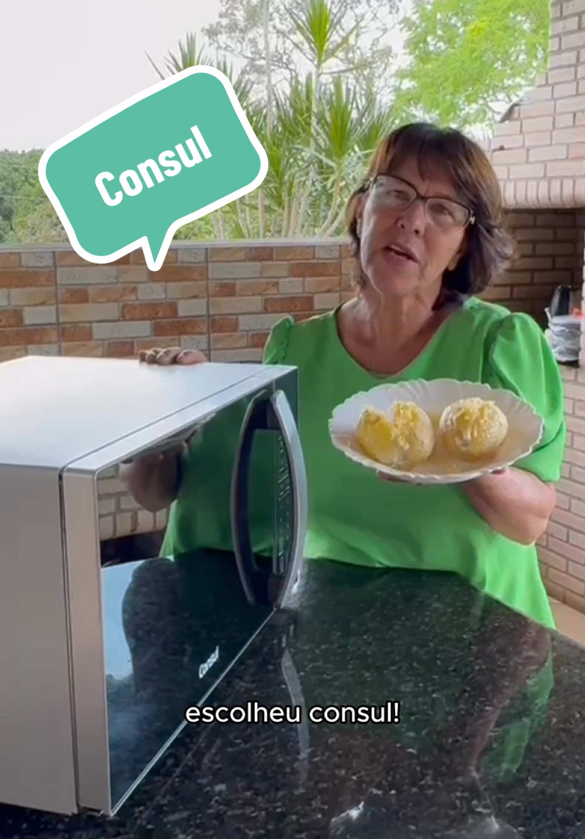 Que tal uma batata assada deliciosa e super fácil de fazer? No micro-ondas Consul, é rapidinho! E pra guardar as sobras, minha geladeira Consul tá sempre à disposição. Afinal, pensou Black Friday, Escolheu Consul 💚 @Consul #Publi #PensouGeladeiraEscolheuConsul