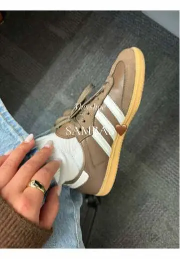 A fall staple 🟤👟 . . . #fypシ#foryoupage #imjustagirl #fallaesthetic #adidas 
