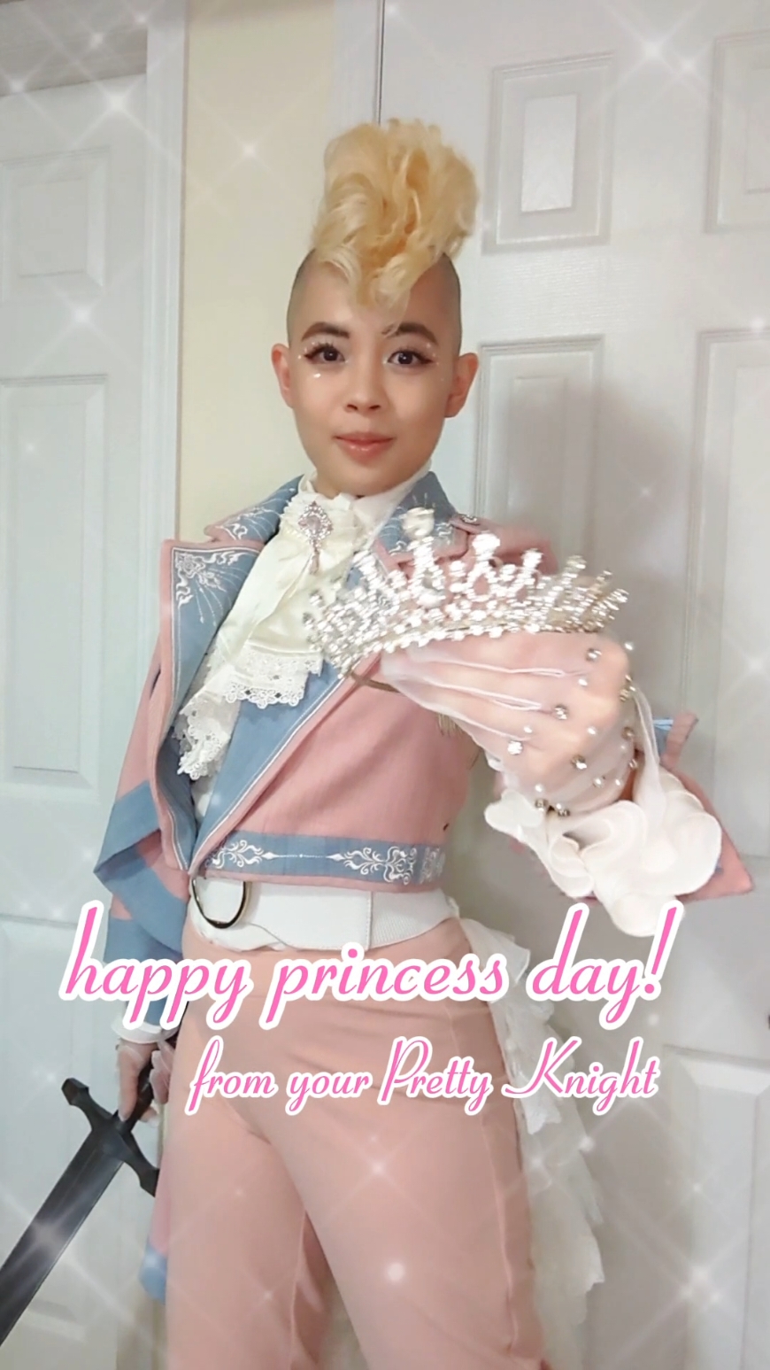 super late but HAPPY PRINCESS DAY FROM YOUR PRETTY KNIGHT!👑🎀 #transformation #outfittransition #oujifashion #jfashion #prettycure #anime #eglfashion #eglcommunity #princessday #knight #royalcore #mahoushoujo #magicalgirl #magicalboy #precure 