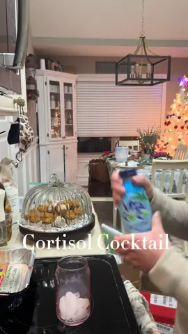 @Vita Coco #hormonehealth #adrenalmocktail #cortisolcontrol #coconutwater #vitacocopartner #bounty 