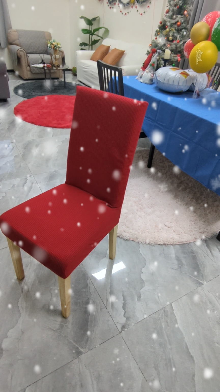 ❤️ Need red chairs for my Christmas decor 🎄 #tiktokshopcybermonday #tiktokshopblackfriday #ieasygoing #easygoing #tiktokshop #christmas #waterproofchaircover 
