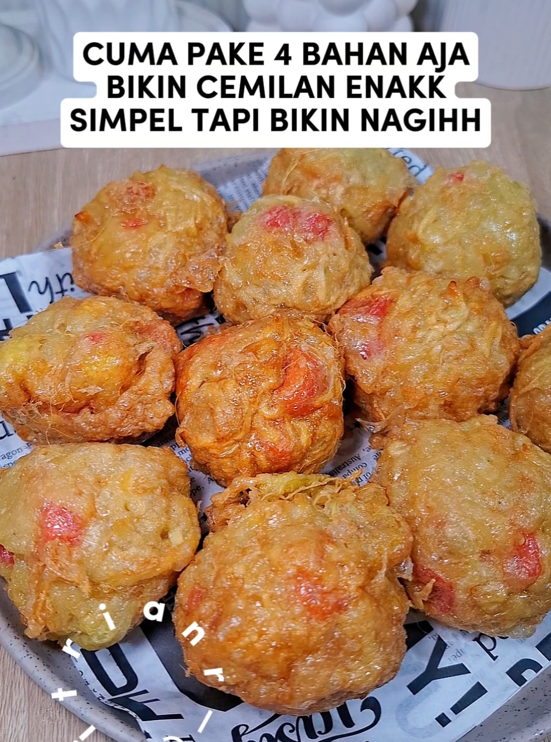 [SAVE AJA DULU BIAR GAK HILANG] Share & Follow @vitrianr_ untuk info dan resep lainnya. bikin cemilan simpel dan praktis buat keluarga dirumah. Apalagi misua suka banget ngemil dibikin cemilan kayak gini auto langsung ludesss sihh 🤩 coba dirumah juga yuuu 🫶 Resep lengkapnya ada divideo ya. happy recook #cemilankekinian #reseppraktis #resepmasak #resepcemilan #cemilanenak #cemilanmurah #cemilan #cemilankeluarga 