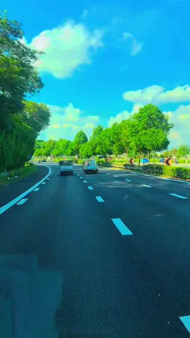 Singapore road view#foryou #singapore #viralvideo @🍒RATAN 🇧🇩🇲🇨 