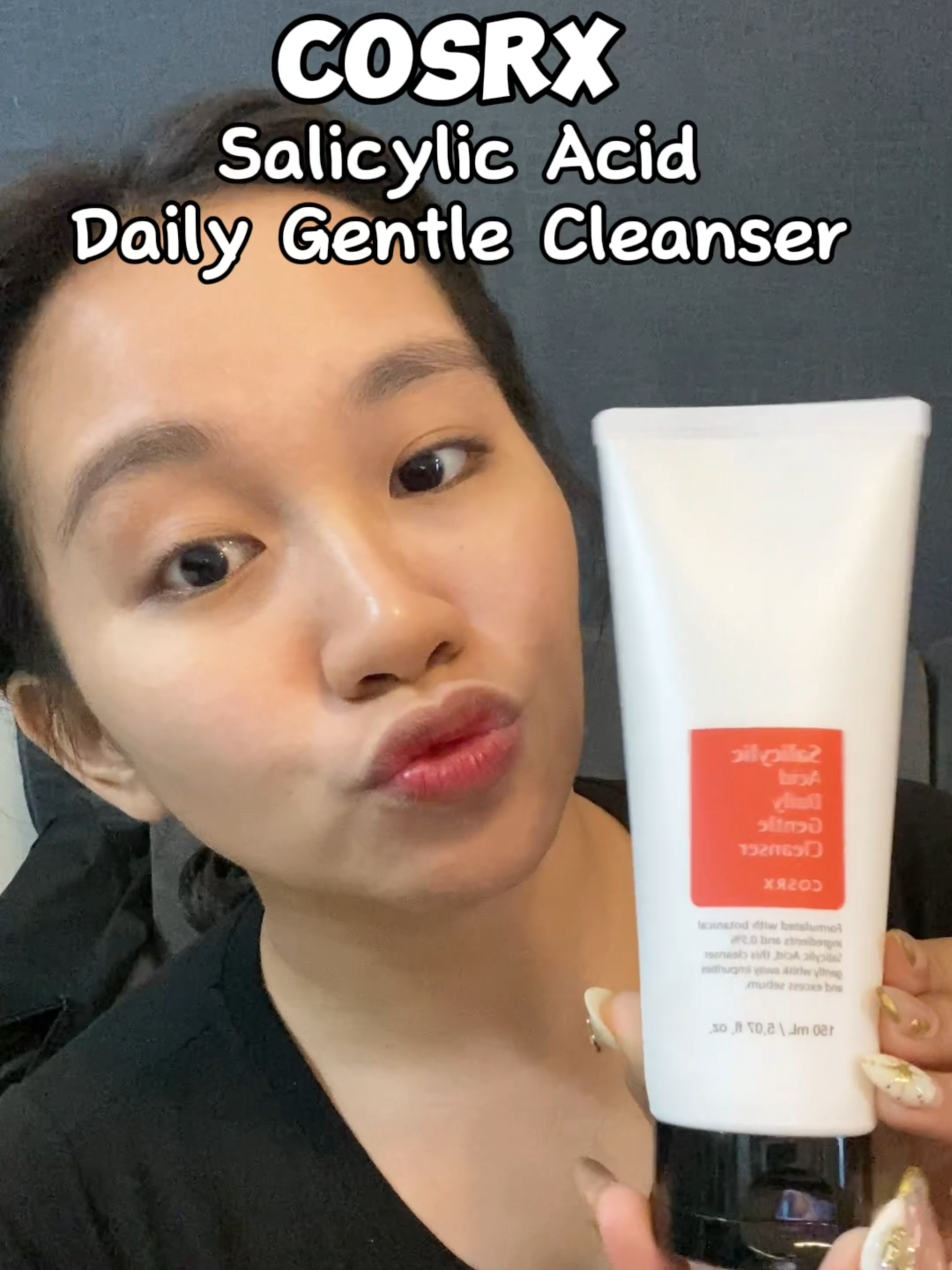 Gently whisks away impurities and sebum 😉 #salicylicacid #cosrx #cosrxph #cosrxphillipines #clearskin #koreanskincaretips #sensitiveskin #tryit #grwm #acnetreatment #facialwash #cleanser