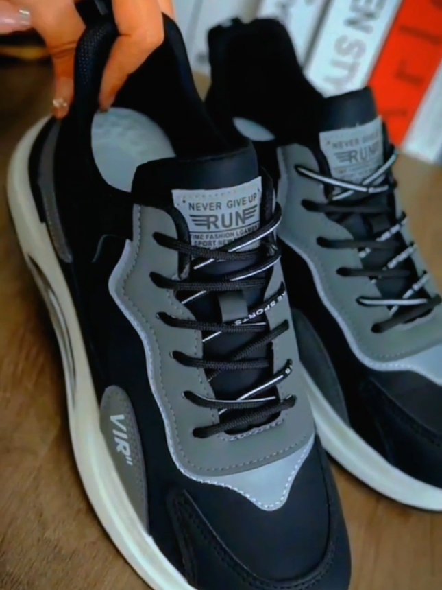 high quality men Running shoes #menshoes  #rubbershoesformen  #mensneakers 