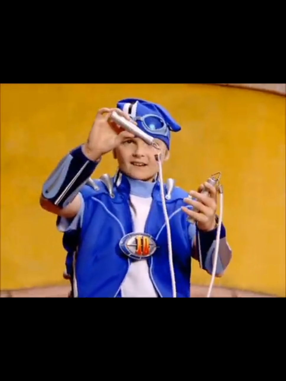 #LazyTown #Sportacus #Años2000 #seriesdeinfancia #robbierotten 