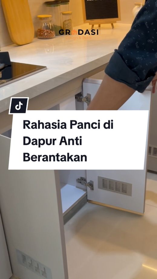 Ini Dia Rahasia Dapur Lebih Rapi dengan Rak Panci Tarik pada Kitchen Set! Kabinet kitchen set dengan rel panci tarik bisa menjadi solusi agar dapur jadi lebih rapi karena nggak ada lagi panci yang digantung sembarangan. Memanfaatkan rak panci tarik seperti ini juga akan membuat panci lebih mudah dijangkau sehingga kegiatan memasak jadi lebih nyaman dan menyenangkan. Mau coba kabinet dengan rak panci tarik untuk dapurmu? Yuk wujudkan bersama Gradasi! FREE konsultasi! Datang langsung ke office kami atau hubungi admin kami melalui link yang ada di bio ya! Jangan lupa follow untuk dapatkan informasi lainnya. -•-•-•-•-•-•-•-•-•-•-•-•- * MELAYANI : Interior | Architect | Contractor -•-•-•-•-•-•-•-•-•-•-•-•- More Information : Telepon/WhatsApp : 089668272655 Website : https://gradasiinterior.id/ -•-•-•-•-•-•-•-•-•-•-•-•- Alamat : Kantor/Showroom/Workshop ⤵️⤵️ 📍Jl. Raya Pati – Tayu Km.02 Mulyoharjo, Kota Pati, Kab.Pati, Jawa Tengah  #gradasiinterior #desaininterior #desainrumah #desainrumahminimalis #interiorpati #livingroom #minimalis 