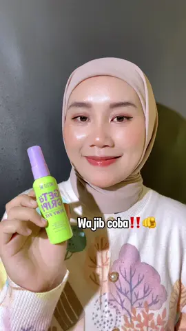 Setting spray emang sengaruh itu buat makeup gak longsor  @DAZZLE ME INDONESIA  #BeautyTok #gayaditiktok #reviewjujur #settingspray 