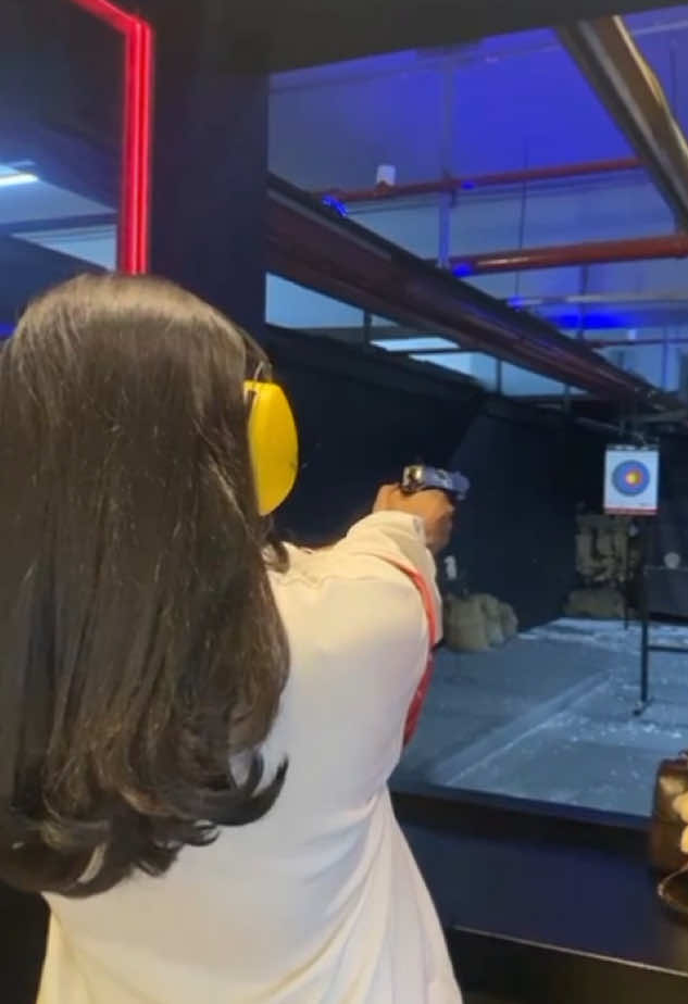 Seruu 🔫 @m7_tactical #girltherapy #m7tacticalkuningancity #shootingexperince #shootingday #shootingrange #handgun #despacito #Jakartaselatan #kuningancityjakarta #2024