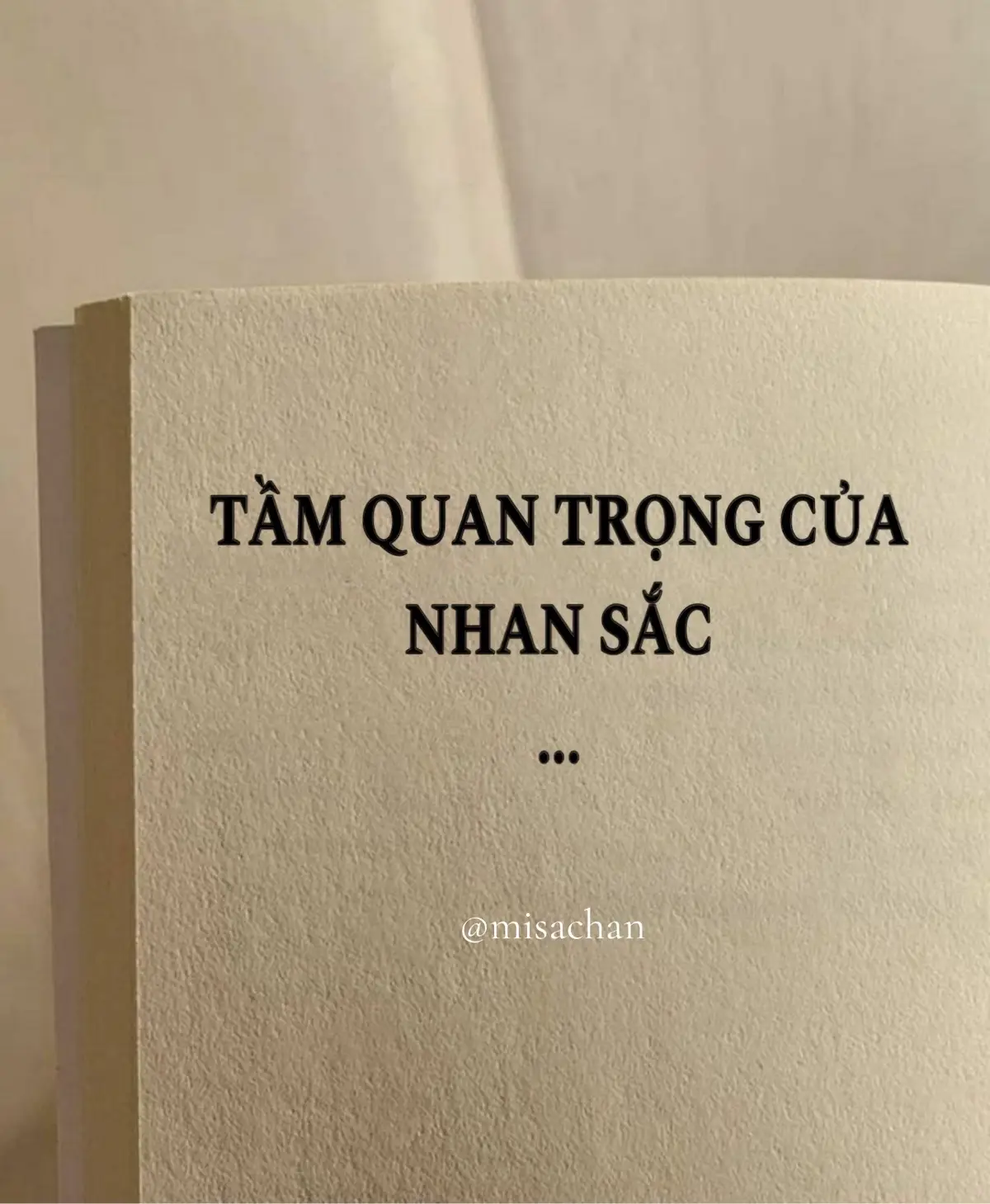 Sắc đẹp là một món quà hướng ngoại hiếm khi bị ai ghét , chỉ trừ những người không sở hữu được nó 🙂  #misa #sachhay #tiktokviral 