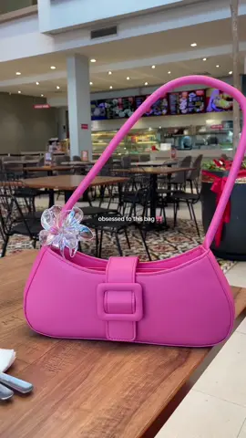 girl? was like omygosh this bag!! #bag #bagrecommendation #pinkbag 