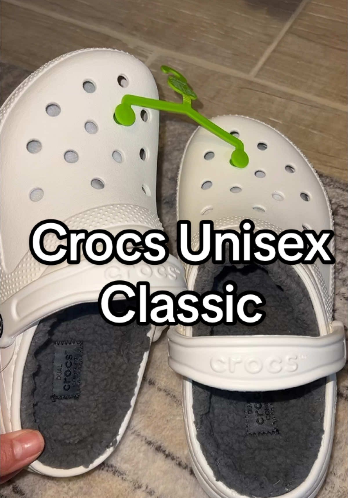 listen, you cannot find this deal anywhere else besides here on TikTok shop 💃💃@Crocs #crocs #tiktokshopblackfriday #crocs4life #crocswithnosocs #fuzzycrocs #christmasgiftideas #holidaycountdown #crocsshoes #crocssale #crocs #fuzzycrocseason  