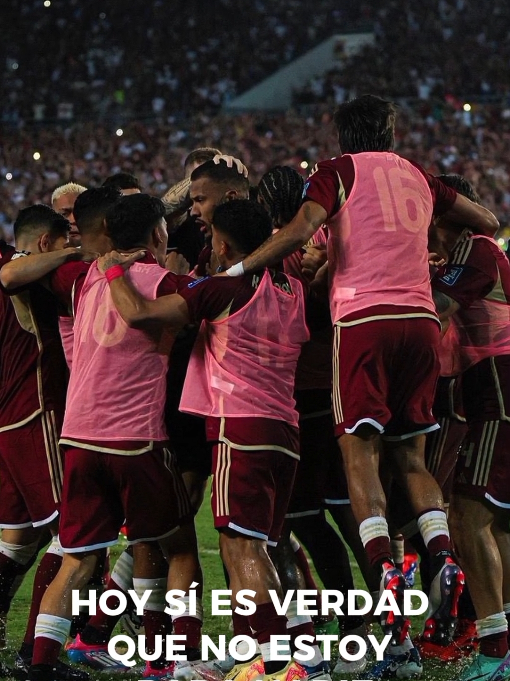 Hoy si es verdad que no estoy para nadie 🇻🇪⚽❤️‍🔥 Hoy juega mi amada VINOTINTO ante Chile 🇨🇱  A las 8:00PM, es la cita ✅🔥 #Vinotinto #Chile #Conmebol 