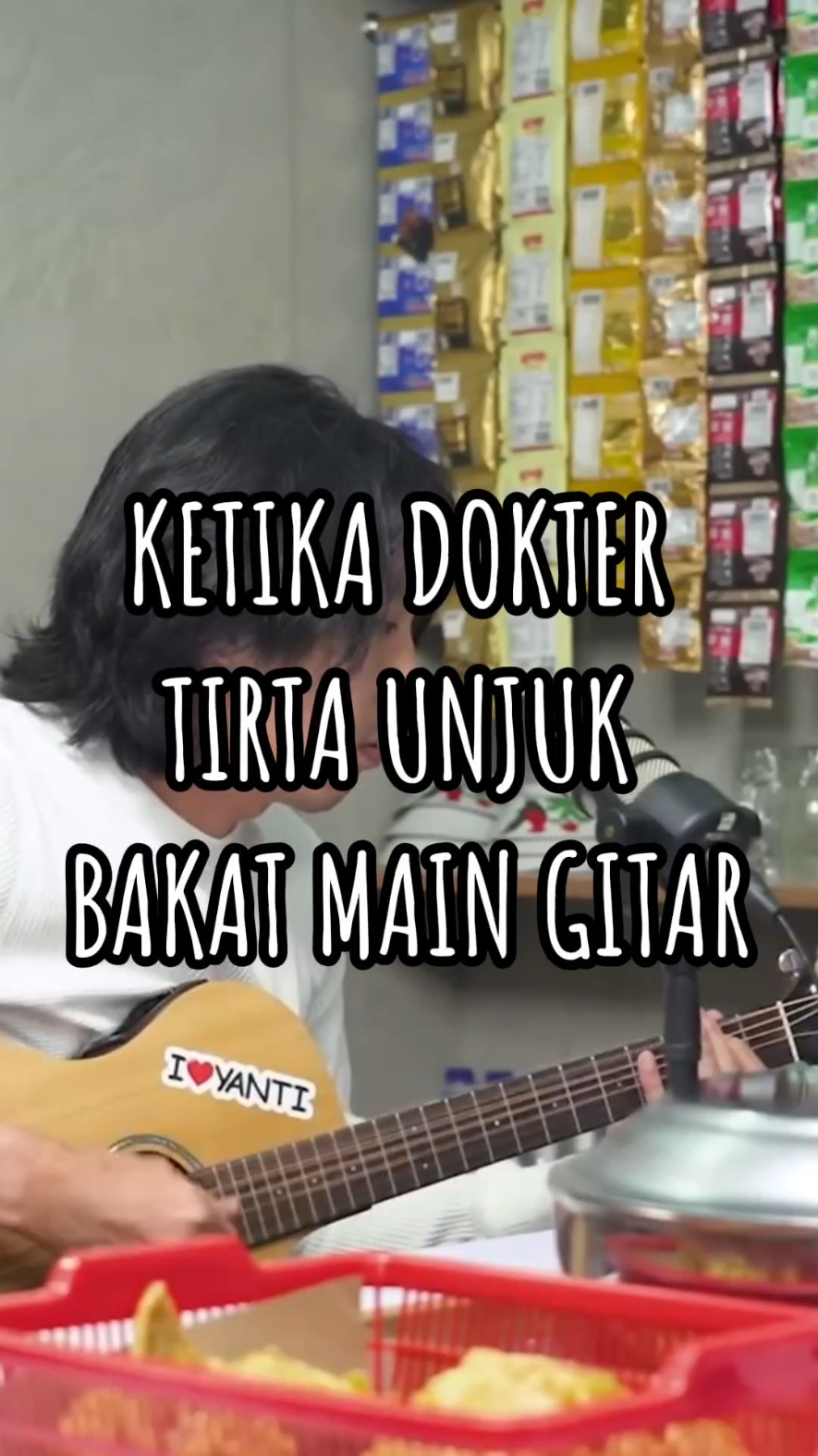 Ketika Dokter Tirta Unjuk Bakat Main 🎸 #shorts #fyp #pwk #prazteguh #drtirta #guitar #podcast 