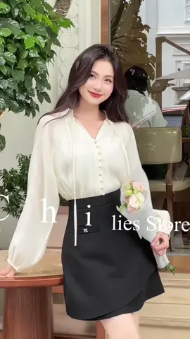 Áo sơ mi có sẵn 2 màu be và xanh và hàng luôn được đi trong ngày ạ #sơmi #somi #somixanh #somibe #xuhuong #thinhhanh 