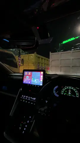 prank nite drive ke temenmu🫵🏻 bilang klo uda sampe RSI Darmo😙 #nyetir #nyetirmobile🤣🤣🤣🤣 #sewa #rental #sewamobil #rentalmobil #mentahanvideo #mentahan #videomentahan #sewamobilsurabaya #fyp #foryou #fypシ゚ #zenix 