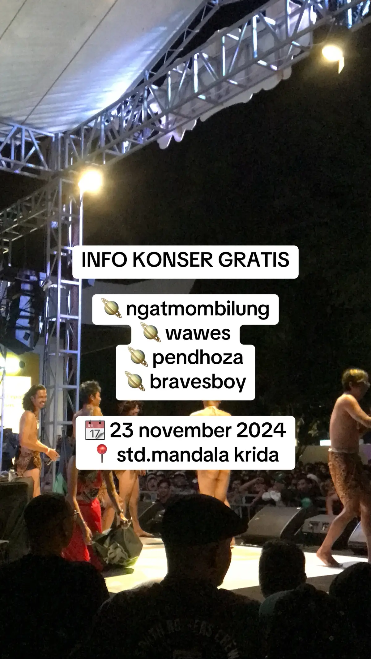 Beli duku sambil nonton kereta  Tak lupa ayang disamperin  Jangan ngaku warga Jogjakarta  kalo enggak ikut ngeramein  Saksikan konser gratis Satu Jogja Hepi Semua 📍 : Halaman Parkir Mandala Krida 🗓 : Sabtu, 23 November 2024 🕰 : Mulai jam 13.00 Menampilkan : @pendhoza_official @ngatmombilung @bravesboy_official @omwawes Akan ada juga kegiatan menarik lainnya : • Senam Hepi • Game Competition • Pentas Kesenian Jathilan dan Barongsai • Konser Musik  • ⁠Berbagai voucher menarik Serta hal seru lainnya di acara Satu Jogja Hepi Semua Ojo lali ya, sampai jumpa 🙌🏼 #SatuJogjaHepiSemua @deringhp @sriwidyasupena @jogjamakinhappy #infokonserjogja #ngatmombilung #pendhoza #wawes #bravesboy #fyp #fypage #konserjogja #eventjogja #konsergratis #musikjogja #jogjamusik #jogja24jam #jogja #explorejogja #konserindonesia #dumes #konsermurahjogja #deringhp #peno @Bravesboy @NGATMOMBILUNG @omwawes @Pendhoza Official 