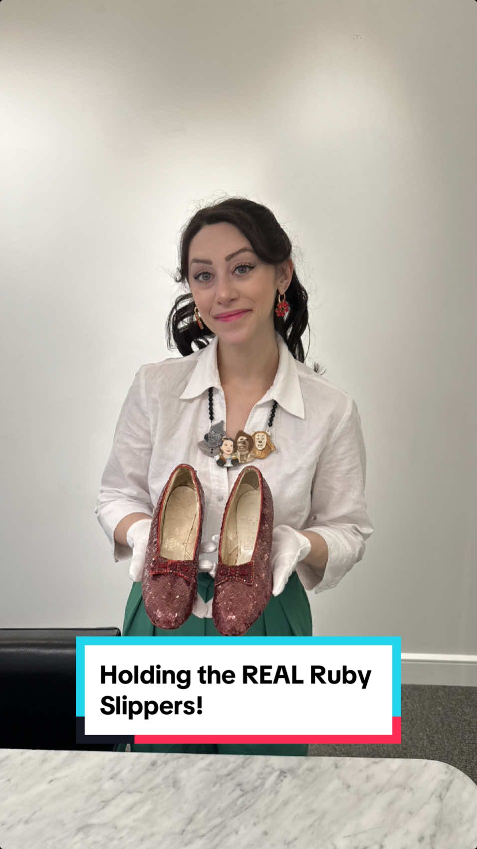 @Heritage Auctions is gearing up to sell the iconic Ruby Slippers from “The Wizard of Oz” alongside several other props from the film. #wizardofoz #rubyslippers #heritageauctions #stolen #theozvlog #dreamcometrue #wickedwitch #collection #auction 