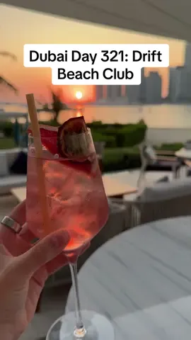 Ladies day 99 AED sunbed and glass of rose Tuesday/Thursdays 📍Drift Beach Club, One & Only Royal Mirage Hotel #americanindubai #ladiesdaydubai #ladiesday #dubaibeachclub #dubaioffers #dubailife #driftbeach #driftbeachclubdubai #oneandonlyroyalmirage 