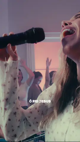 Eu nasci pra te adorar 🥹🧡 Mais um video comoleto no meu canal, ja assiatiram? 😭  #JullianySouza #meuprazer #prateadorar #louvor #igreja #culto 