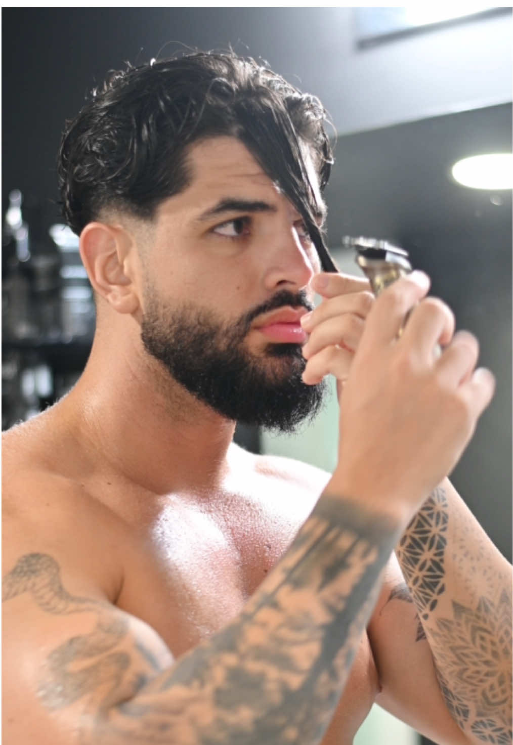 Casual outfit 🔵⚪️ + hair care routine with shampoo and conditioner for hair density  • shampoo and conditioner for hair density available in my TikTok shop  #hair #casualoutfits #casualstyle #menswear #styletips #haircare #hairtutorial #peinados 