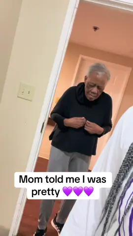 Mom is nonverbal but sometimes she is very clear 💜💜. #alzheimerssuck #alzheimersawareness #livingwithalzheimers #caregiversoftiktok #nonverbal #memorycare #ilovemymom #caregiver #caregiverlife 