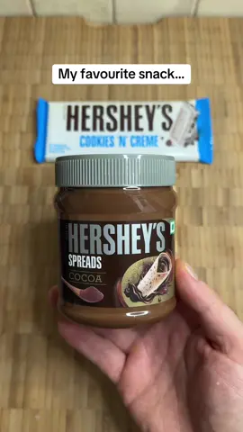 Hershey’s cookies on toast ! 🤩