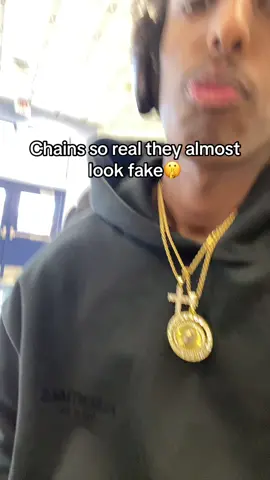 #golden #chain #jewlery #gold #bling #fyppppppppppppppppppppppp #viralvideo🔥 #tiktokshop