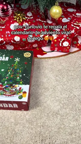 Oficialmente el mejor regalo de navidad que he recibido 🎁🎄😍 Es un calendario de adviento con mas de 700 piezas que forma un arbolito de navidad #lego #legotiktok #legofan #legofun #legocollector #legocollection #juegodemesa #calendariodeadviento #regalonavidad 