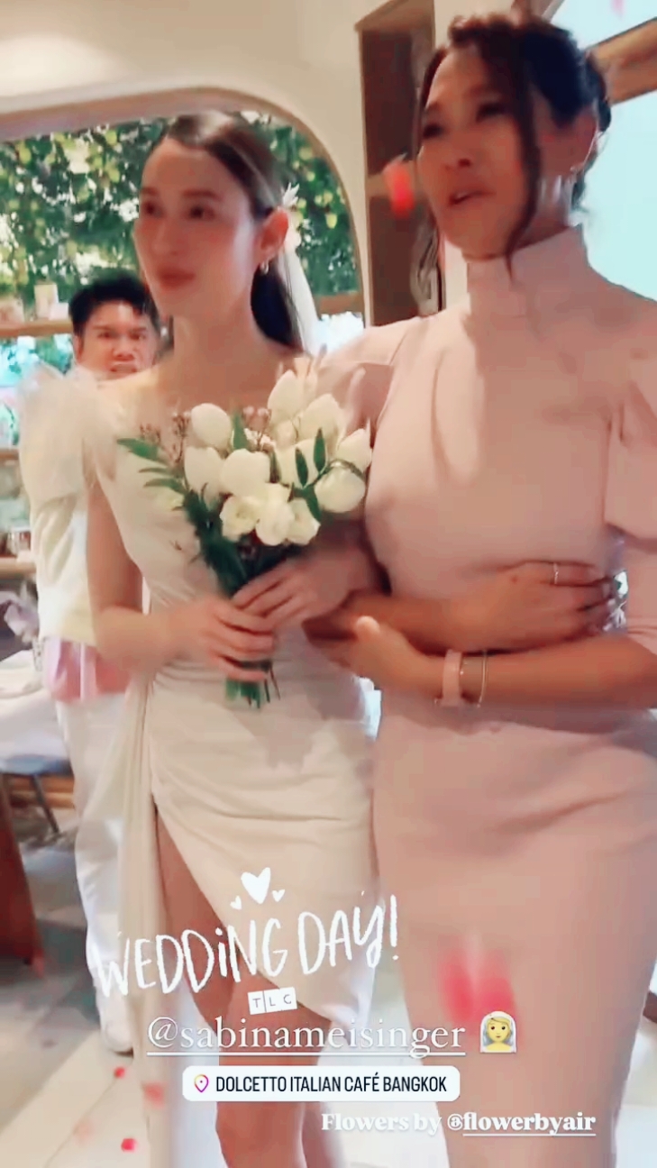 surprise wedding for Anan & Sabina #teamlukkade  #ทีมลูกเกด #ลูกเกด #ลูกเกดเมทินี #lukkade #lukkademetinee  @Sabina Meisinger 