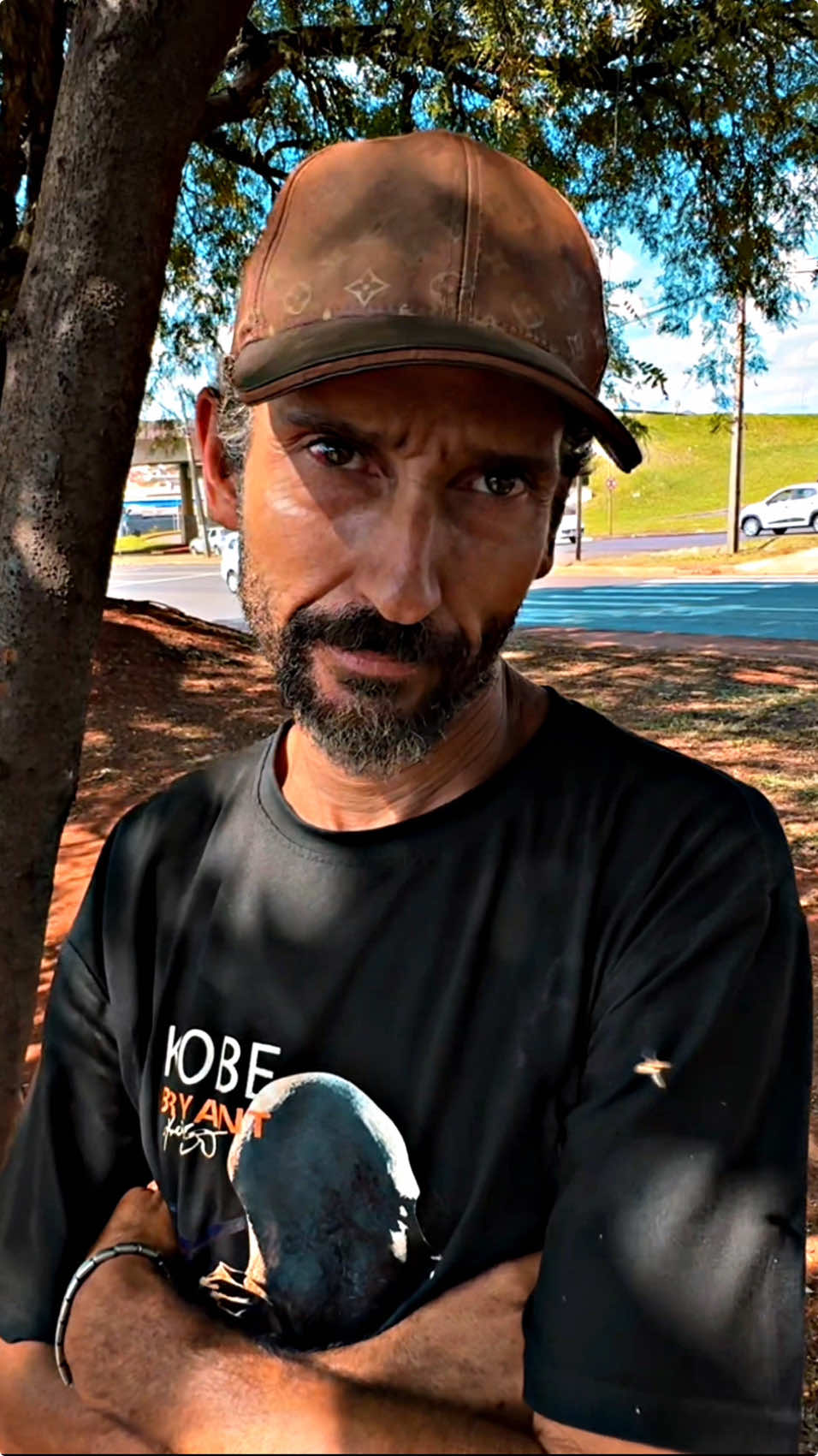 Esse Morador de Rua Perdeu Tudo Para as Drogas e Mulheres! #sos #ajuda #solidariedade