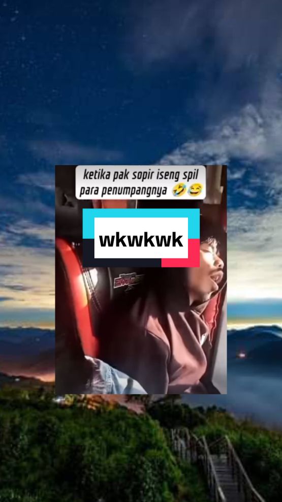 Hati hati yang suka tidur di bus kondisikan wajah 😆😂😂 #fypシ゚viral  #memes  #fyppppppppppppppppppppppp  #memestiktok  #fypage  #meme  #fypdongggggggg  #kocakbanget  #lawakpecahperut  #ngakak  #wkwkproject 