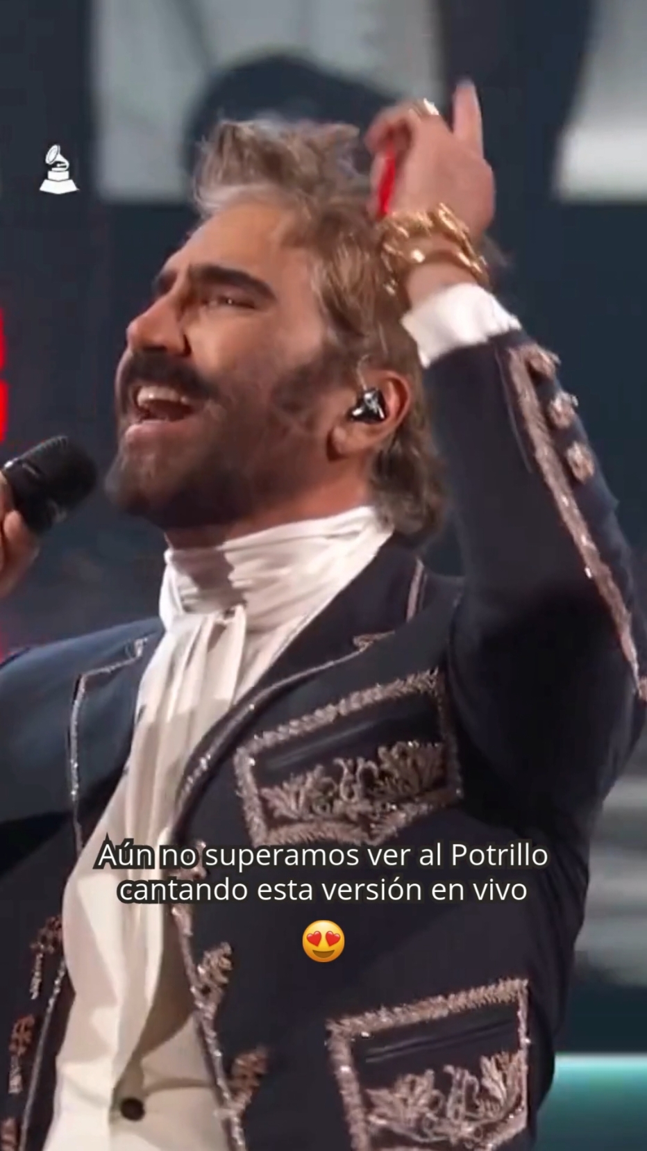 Que voz, que talento, que sentimiento el de Alejandro Fernández en su presentación en los Latin Grammys 🔥❤️ #alejandrofernández #elpotrillo #nuevamusica #latingrammys #nomeserajar 