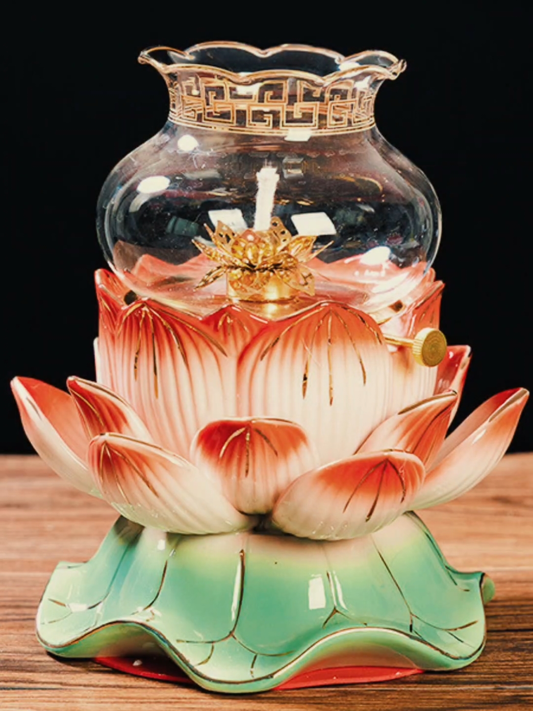 Đèn dầu liên hoa gốm sứ #tamquangdotho #dothocung #decor #đèn #dendau #hoasen #lienhoa #gomsu #🙏🙏🙏 #xuhuong 