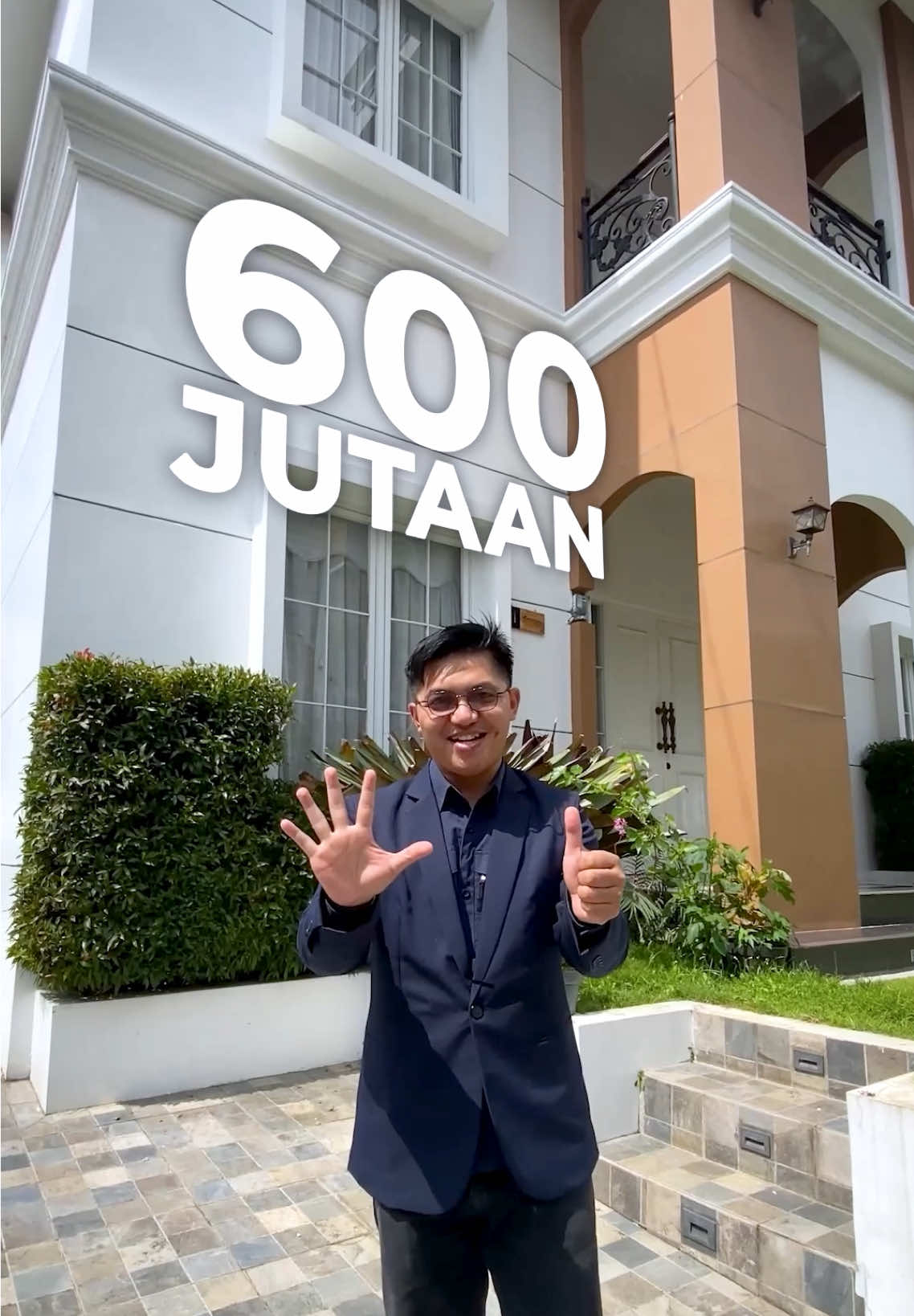 🥳 SPECIAL FLASH SALE! Rumah Villa di Lembang PROMO KHUSUS AKHIR TAHUN dari 700 jutaan jadi 600 jutaan saja! Dengan harga yang sangat spesial ini, Sahabat bisa segera memiliki rumah yang nyaman dan asri untuk keluarga didaerah Lembang yang sejuk & menenangkan.  Jangan tunda lagi, kesempatan sangat terbatas! Informasi seputar hunian islami, FOLLOW Instagram kami di @auliajavaland. Jangan lupa, LIKE, SHARE, dan SUBSCRIBE Youtube channel @AuliaJavaLand. #auliajavaland #flashsale #promoakhirtahun #hargaspesialakhirtahun #rumahvillalembang #huniannyamanlembang #huniantanpariba #villalembangasri