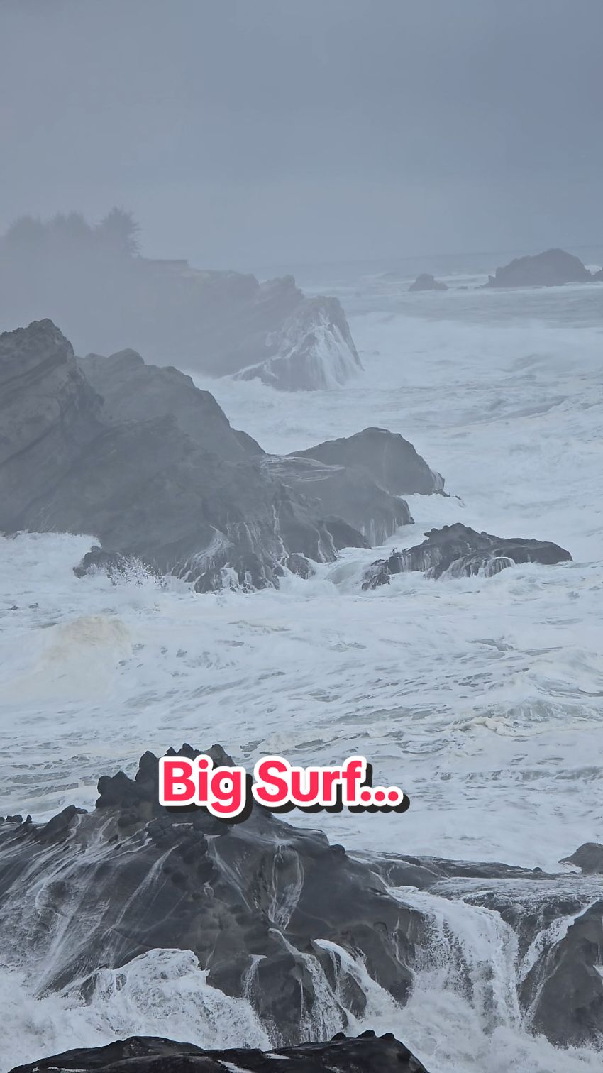 Oregon Coast yesterday, big waves at Shore Acres State Park...@Visit Oregon #bombcyclone #oregoncoast #weather #kingtidesoregoncoast 