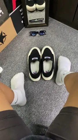 😎 #sepatubrandlokal #paparosfootwear 