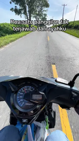Sebelah hp sebelah nyetir😂oleng dikit mbulusuk#bukitkodok 