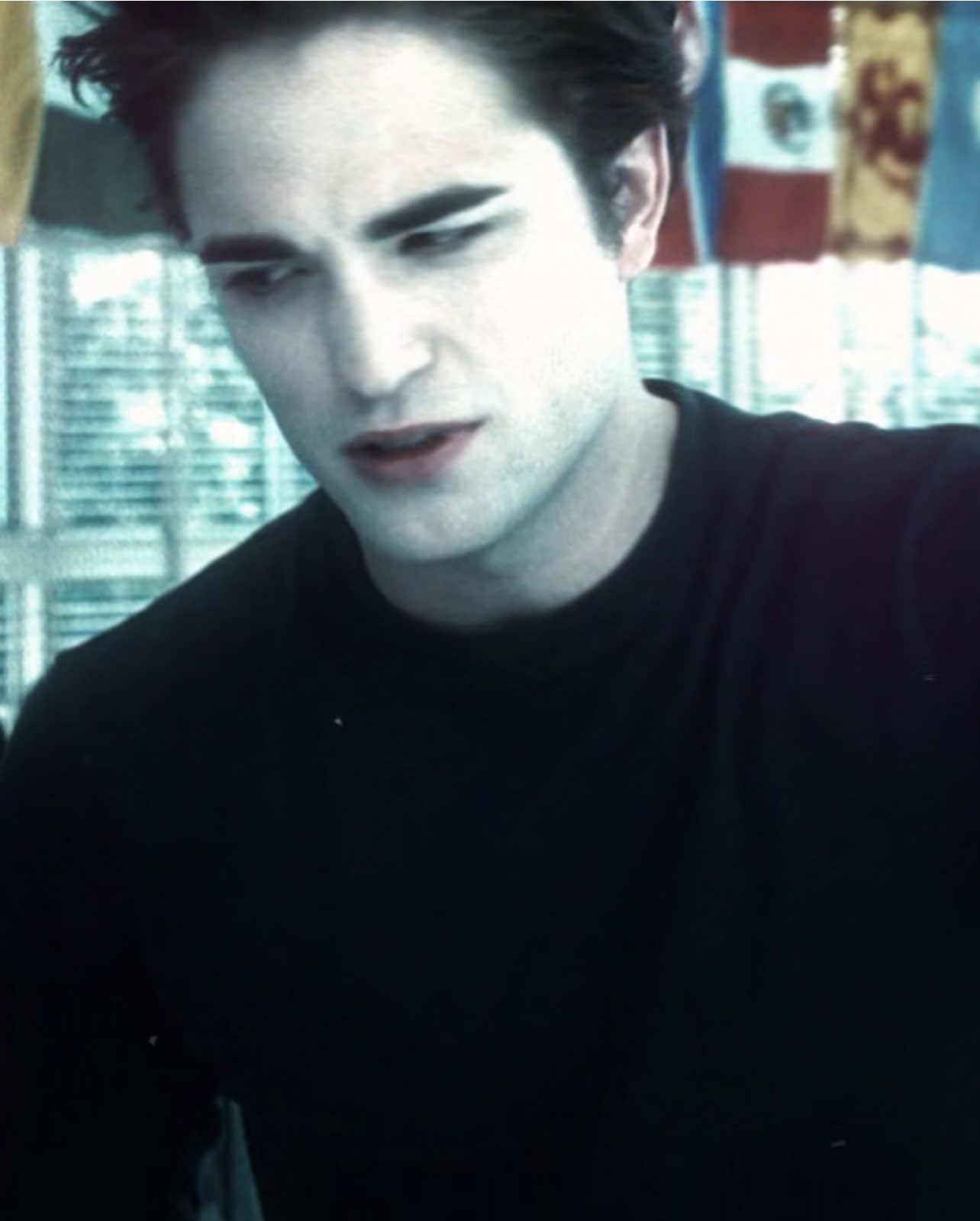 U so crazy🧛🏻 #edward #edwardcullen #cullen #edwardcullenedit #robertpattinson #robertpattinsonedit #twilight #twilightsaga #twilightedit #edit 