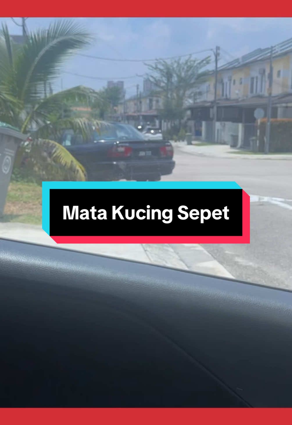 Silau sangat sampai tak boleh buka mata 📹 @Eirabooyeh  #kucing #mata #sepet #sunscreen #panas #matahari #fyp #viral #pov 