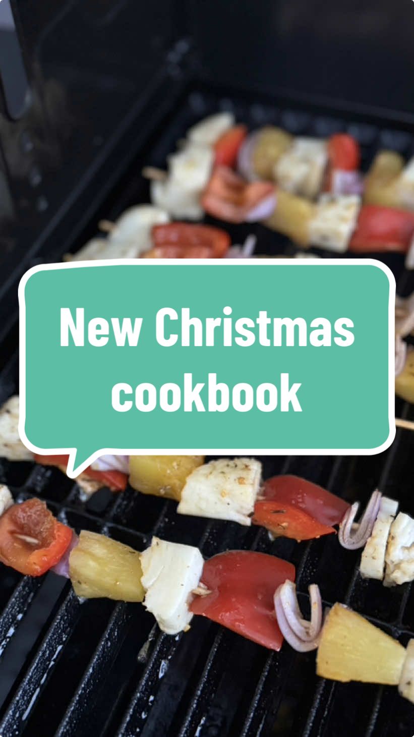 🎄📖 Just dropped my new e-cookbook, 'Christmas sorted', and it's filled with 23 mouth-watering holiday meals and desserts that won't break the bank! And shh, there's even a bonus Christmas meal planner 😉 Check the link in my bio before Santa snatches it up!  #ChristmasCookbook #AffordableEats #HolidayFeast #tonightfordinner #budgetmeals 