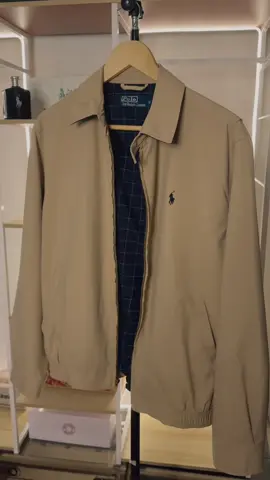 Polo Ralph Lauren Jacket 🐎 #TikTokLIVE #LIVE #whyynotmeinstead #fyp #secondhandclothes #เสื้อมือสองแบรนด์แท้ #ขายของออนไลน์ #เรียนไปด้วยทํางานไปด้วย #เสื้อมือสองสภาพดี 