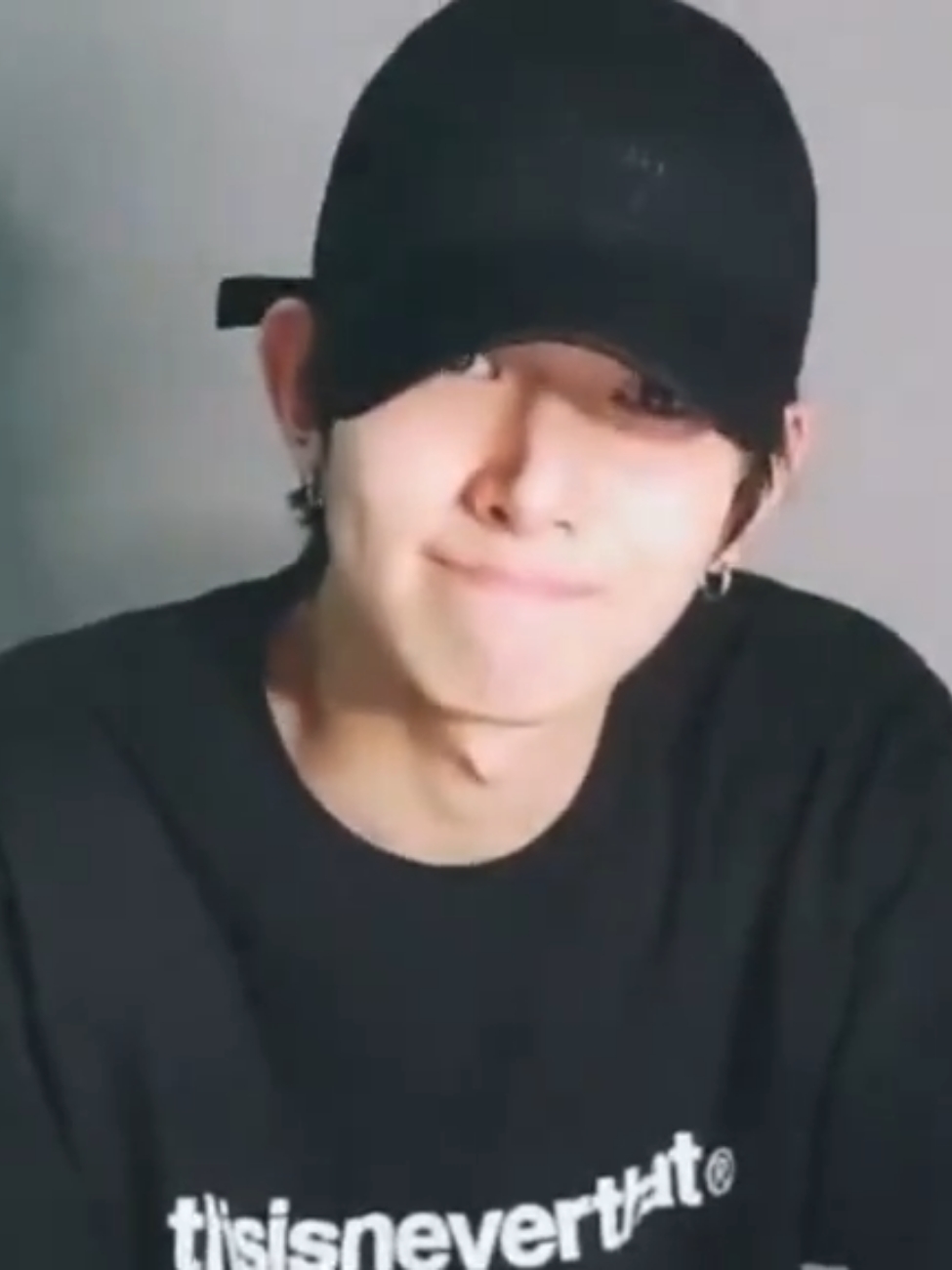 #heeseung’s little dimple 🥺🤏🏻