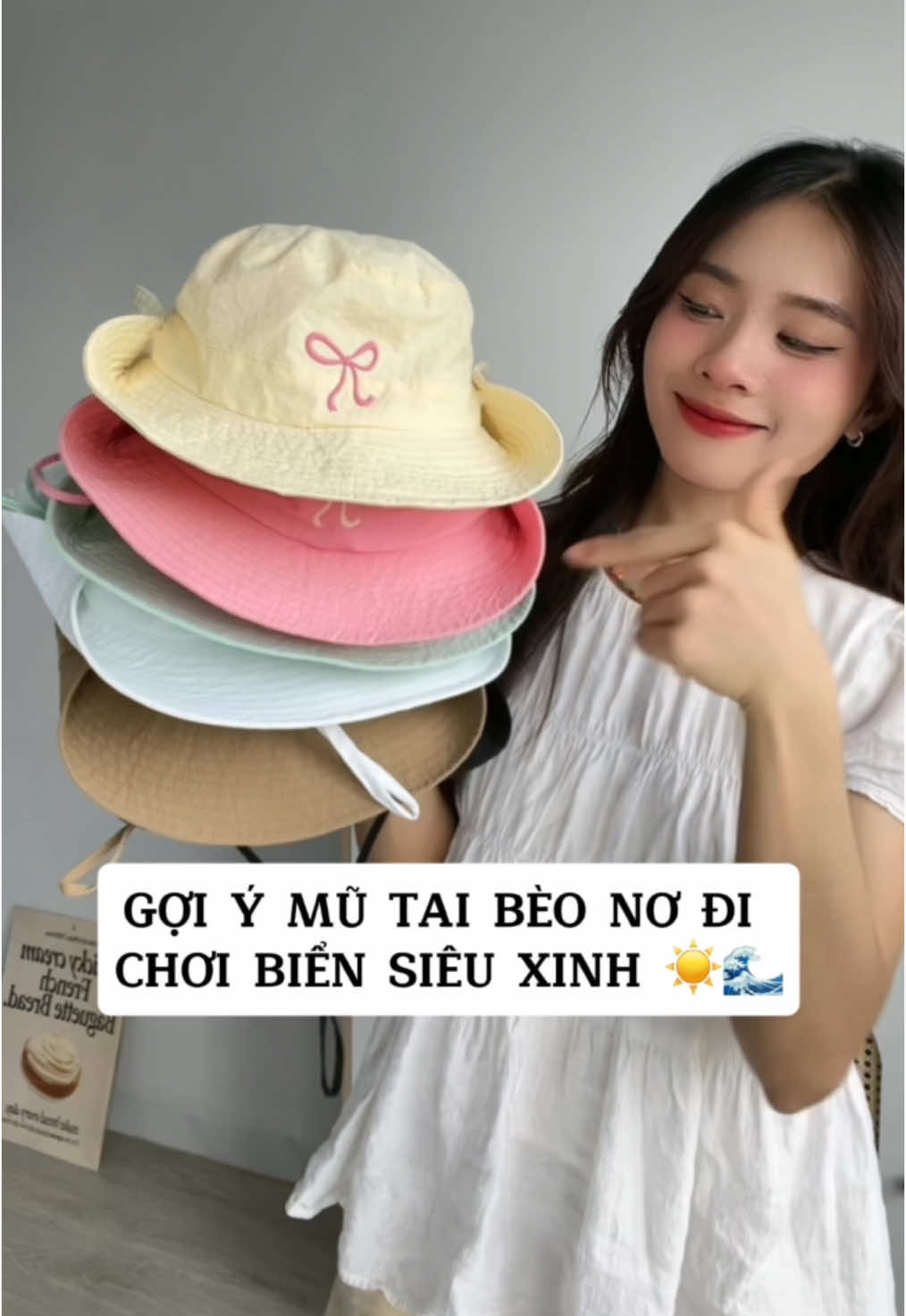 Đi biển đội mũ này bao xinh lun nha mí bà 🌊😍 #loulisaigon #mũ #mubucket #mucaoboi #mutaibeo #dibienmacgi #xh 